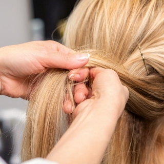 Transforme seu cabelo loiro natural em lucro Vender Cabelo Vender Cabelo Humano Venda seu cabelo transforme em lucro Transforme seu cabelo loiro natural em lucro Ganhar Dinheiro Vendendo Cabelo Compra de cabelos e ganhe dinheiro