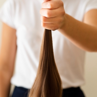Venda seu cabelo e transforme em lucro Venda seu cabelo e renove seu visual Ganhar Dinheiro Vendendo Cabelo Venda seu cabelo e transforme em lucro Vender Cabelo Vender Cabelo Humano Venda seu cabelo transforme em lucro